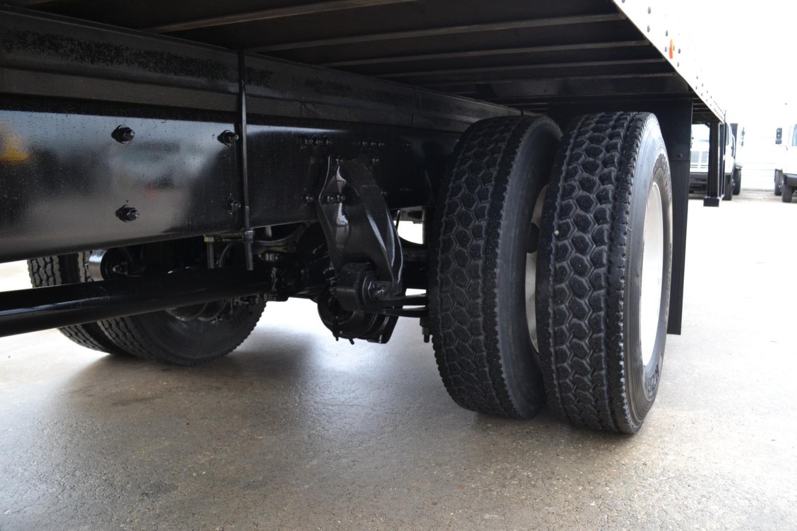 2020 WHITE /BLACK FREIGHTLINER M2-106 with an CUMMINS B6.7L 260HP engine, ALLISON 2100HS AUTOMATIC transmission, located at 9172 North Fwy, Houston, TX, 77037, (713) 910-6868, 29.887470, -95.411903 - 32" EXTENDED CAB SLEEPER, 26FT BOX, 13FT CLEARANCE, HEIGHT 103" X WIDTH 102", WALTCO 3,000LB ALUMINUM LIFT GATE, 26,000LB GVWR NON CDL, E-TRACKS, DUAL 50 GALLON FUEL TANKS , POWER WINDOWS, LOCKS, & MIRRORS, CRUISE CONTROL, HEATED MIRRORS, - Photo#11